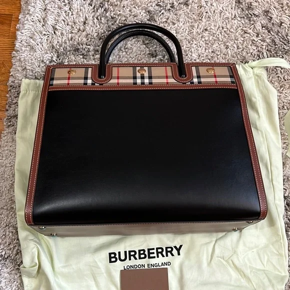 Burberry | Bags | Mint Condition Burberry Tote | Poshmark display picture 1